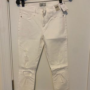 Abercrombie and Fitch white denim. Size 26. NWT